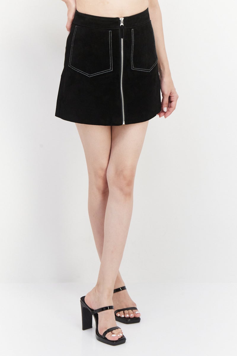 ONLY Women Plain Mini Skirts, Black - Image 1