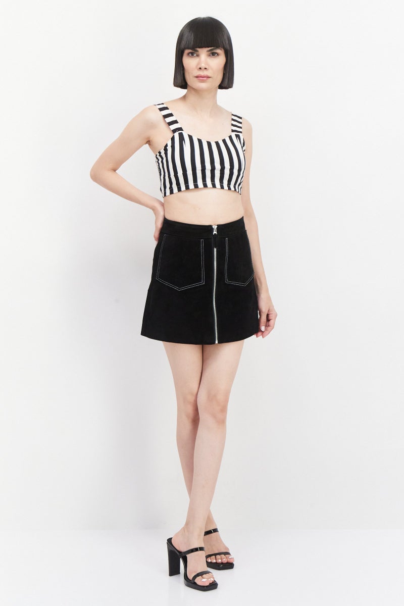 ONLY Women Plain Mini Skirts, Black - Image 3