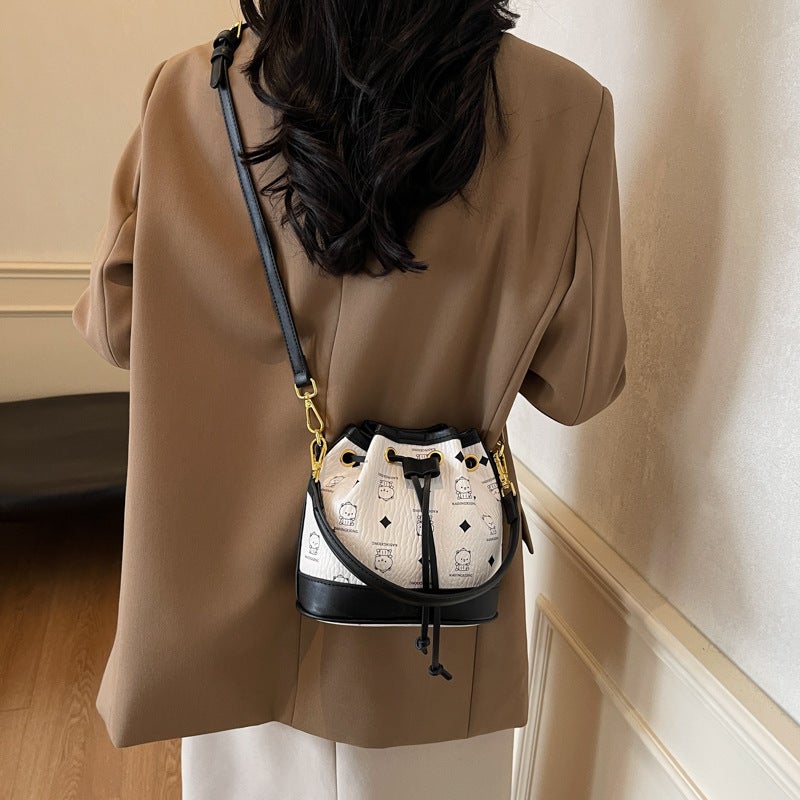 Korean Fashion Drawstring Bucket Bag Women'S Cute Bear Printed Shoulder Bag Women'S Handbag - Image 5