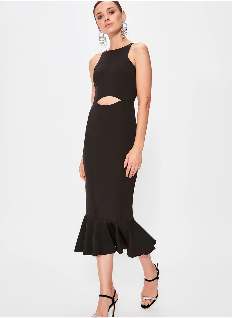trendyol Ruffle Hem Cut Out Bodycon Dress