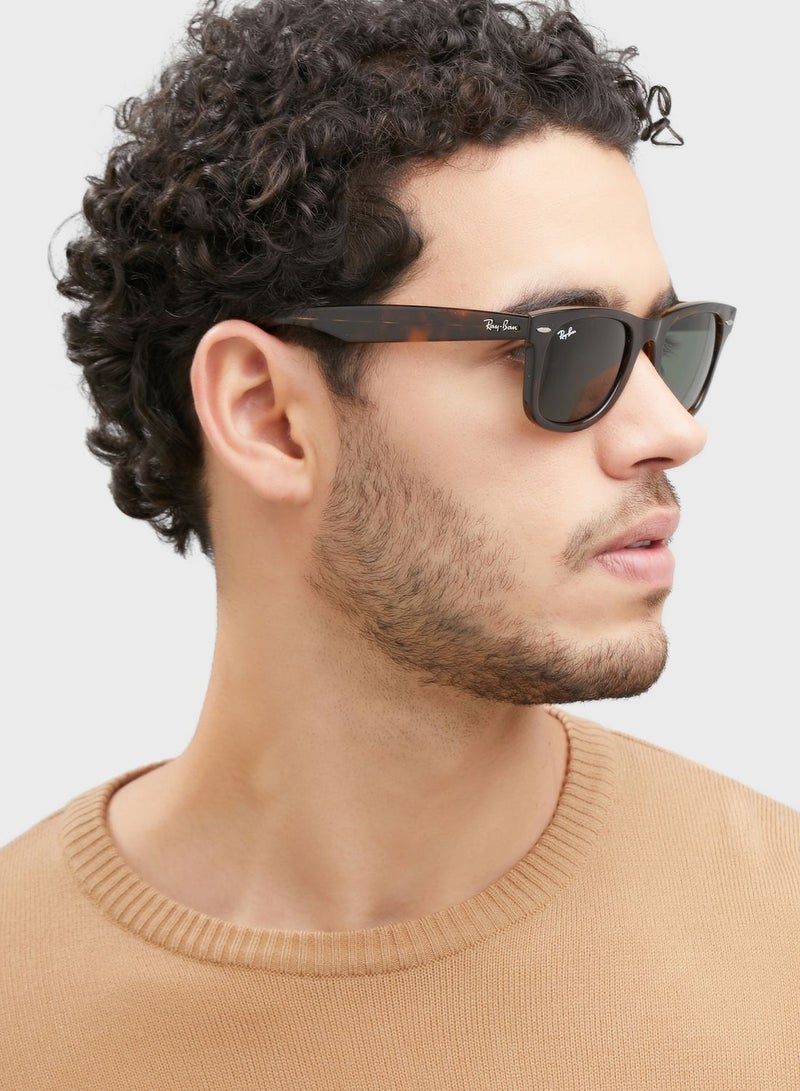 Ray-Ban 0Rb4340 Wayfarer Sunglasses - Image 5