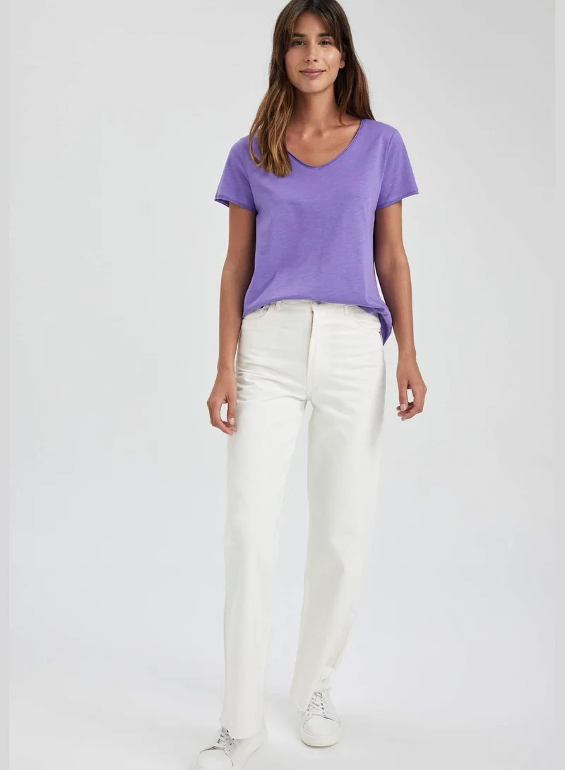ديفاكتو Short Sleeve Regular Fit V Neck Plain T-Shirt