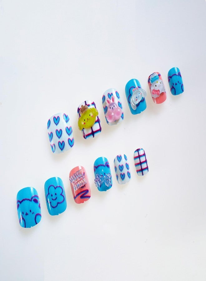 شيري بوكس مجموعة أظافر كرتونية ثلاثية الأبعاد جميلة ولطيفة من CherryBox، مكونة من 12 قطعة للأطفال والكبار، بتصميم كرتوني كاواي مصنوع من الراتنج (لون أزرق مع لمسة وردية وكريمية). - Image 4