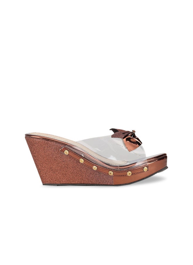 She Zone أحذية شوزون النسائية بكعب ويدج نحاسي - Image 4