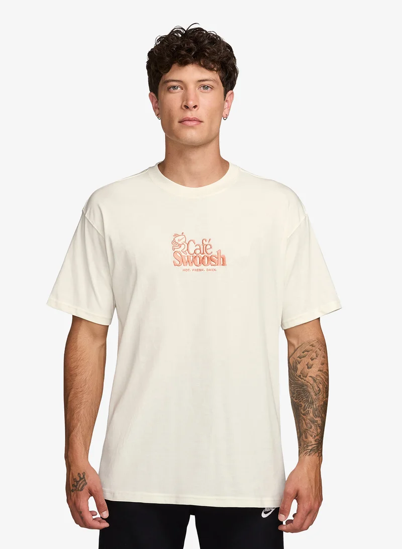 Nike Nsw Café Swoosh Illustration Loose T-Shirt