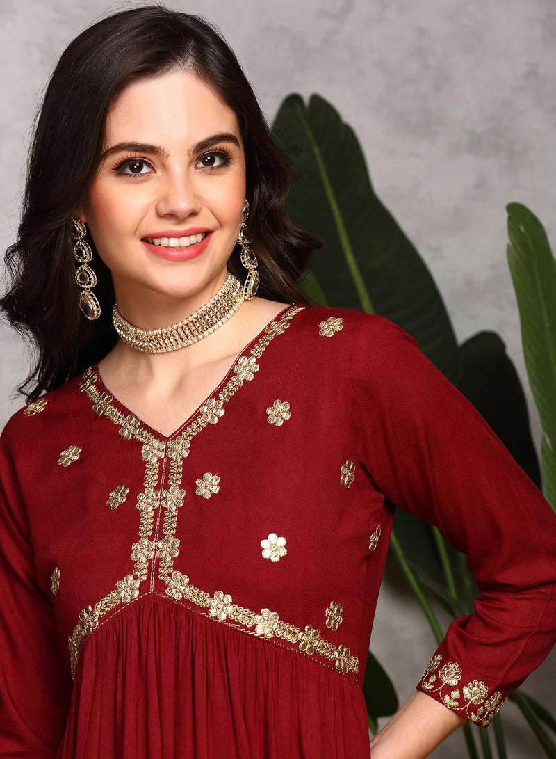 ISHIN Women's Maroon 100% Cotton Embroidered A-Line Kurta Set  - Image 5