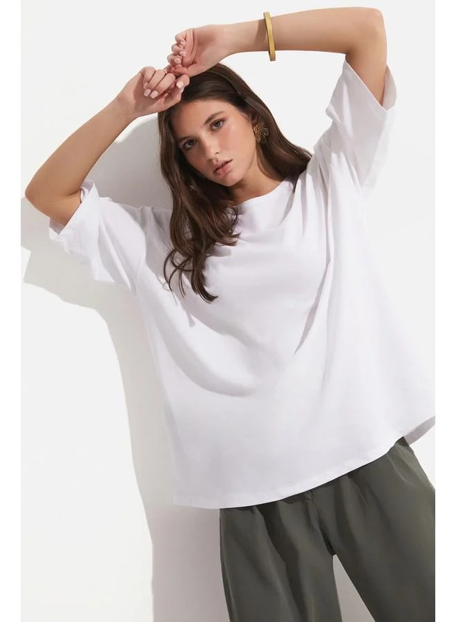 JUNE June 100% Cotton Loose Fit Crew Neck Tshirt White