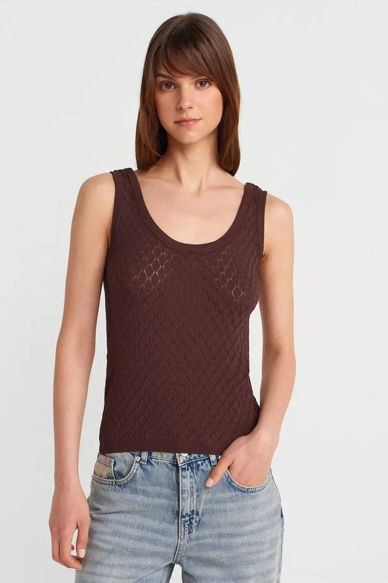DILVIN Textured Ribbed Sleeveless Blouse