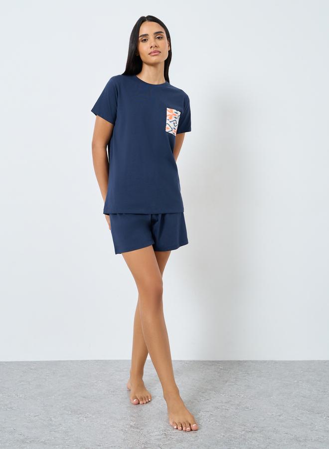 ستايلي طقم تيشيرت جيوب أزتيك وشورت بخصر مكشكش - Image 2