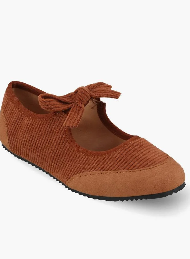 ليتل ميسي Girls Textured Mary Jane Shoes