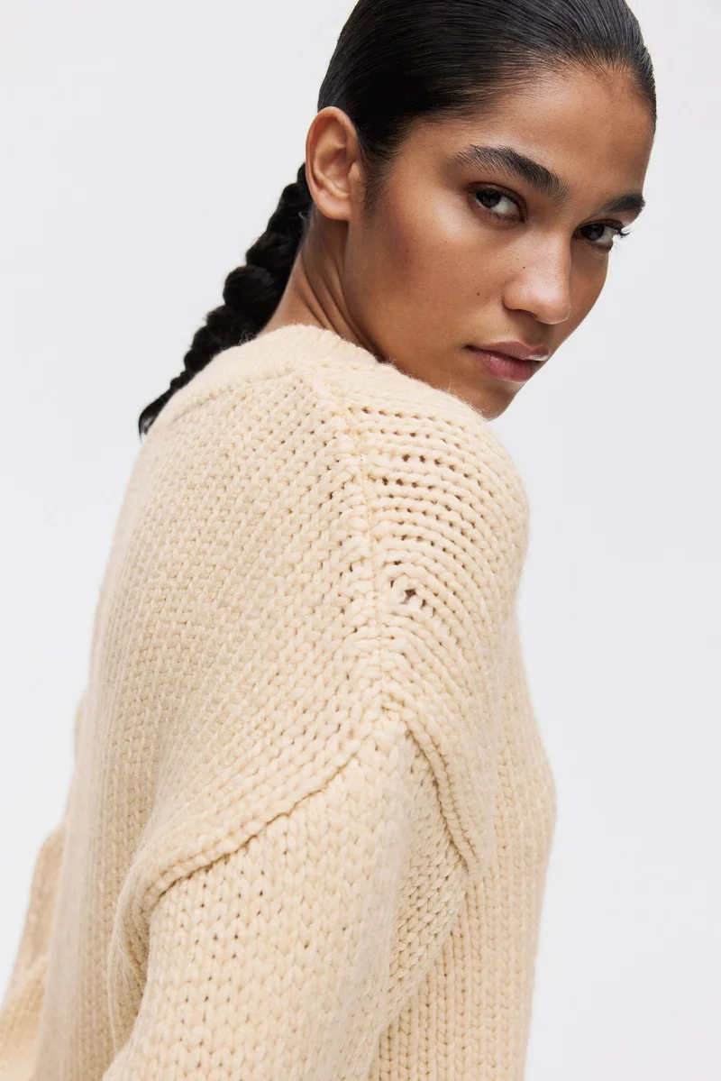 H&M Knitted V-neck jumper