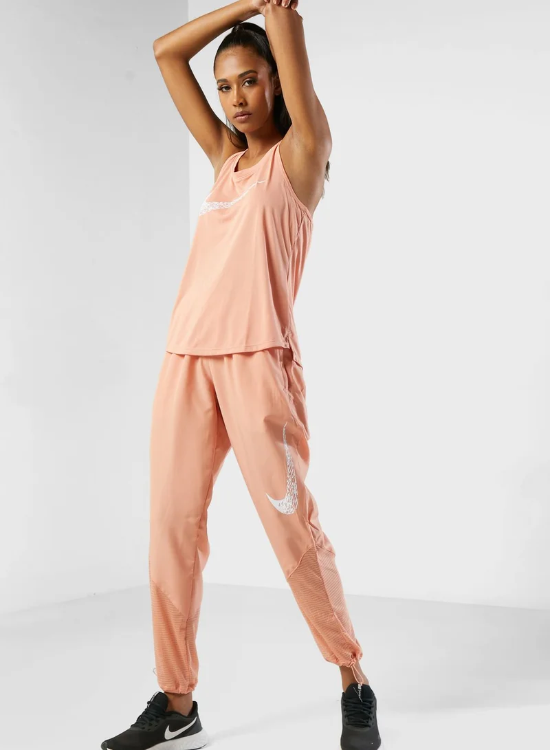 Nike Dri-Fit Swoosh Run Sweatpants