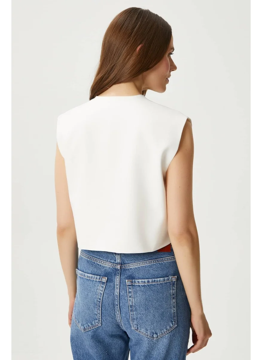 ريتنيس Women's Power Ecru Lined Woven Vest