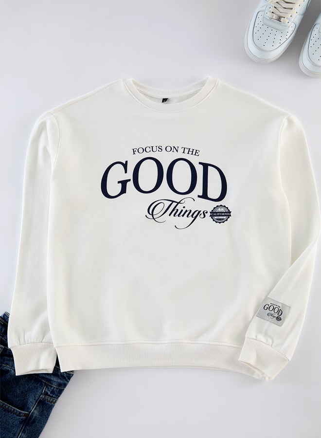 trendyol Ecru Oversize/Wide Cut Fleece Inside/Warm Printed Sweatshirt - Image 2