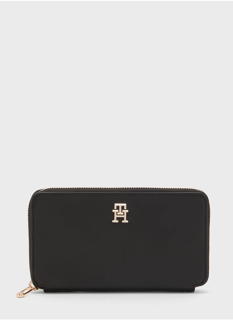 TOMMY HILFIGER Essential Large Clutch