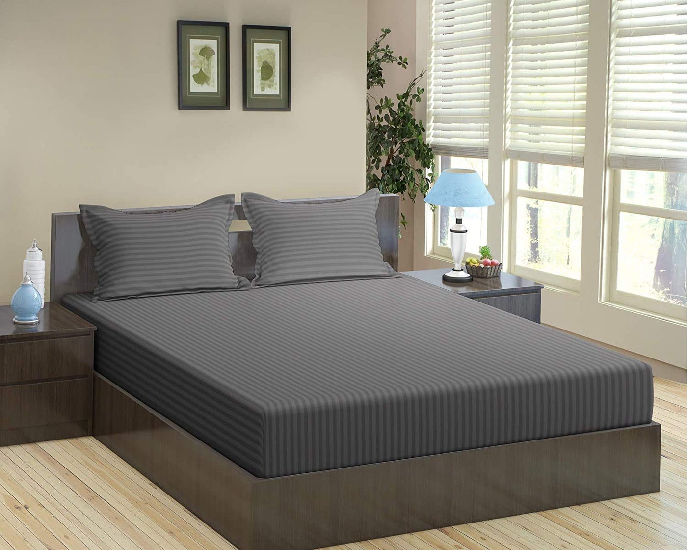 Trance Home Linen 200 TC Pure 100% Cotton Bedsheet Set of 4pcs-(1 Queen Size Fitted Sheet + 1 Queen Size Flat Sheet and 2 Pillow Covers,Dark Grey)