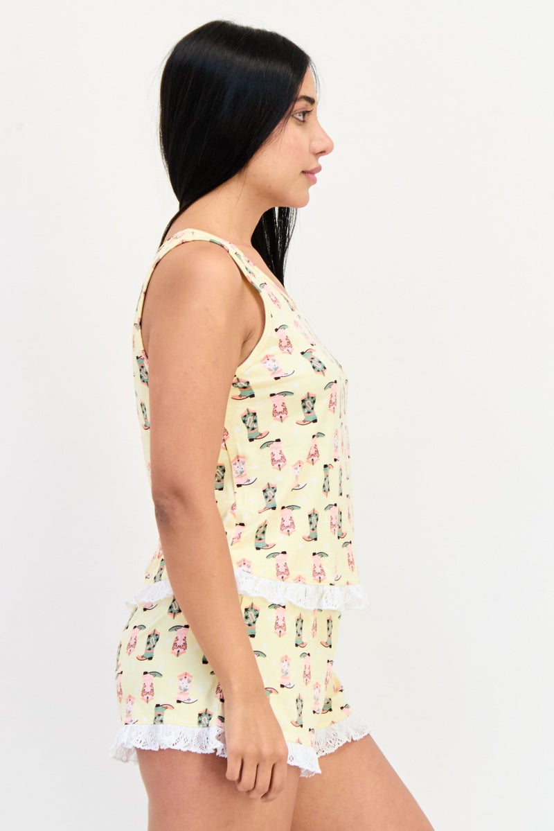 PJ Couture طقم نوم نسائي مكون من 2 قطعة بتصميم مطبوع بالكامل، قميص بدون أكمام وشورت، متعدد الألوان - Image 2