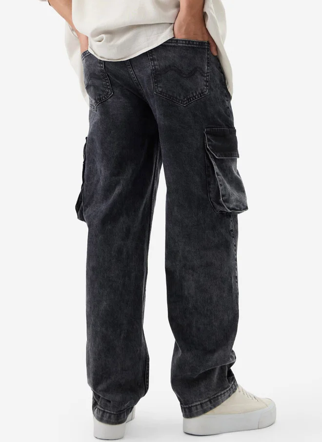 The Souled Store  The Souled Store Men Straight Fit Solid Grey Cargo Jeans  | Best Price UAE