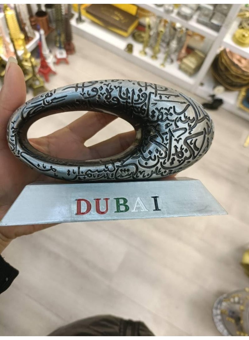 كوفوز ديكور طاولة النحت ثلاثي الأبعاد في متحف دبي للمستقبل وتذكارات مصممة بدقة مع تفاصيل متعمقة نموذج لأجواء المنزل والمكتب (فضية ، كبيرة) - Image 5