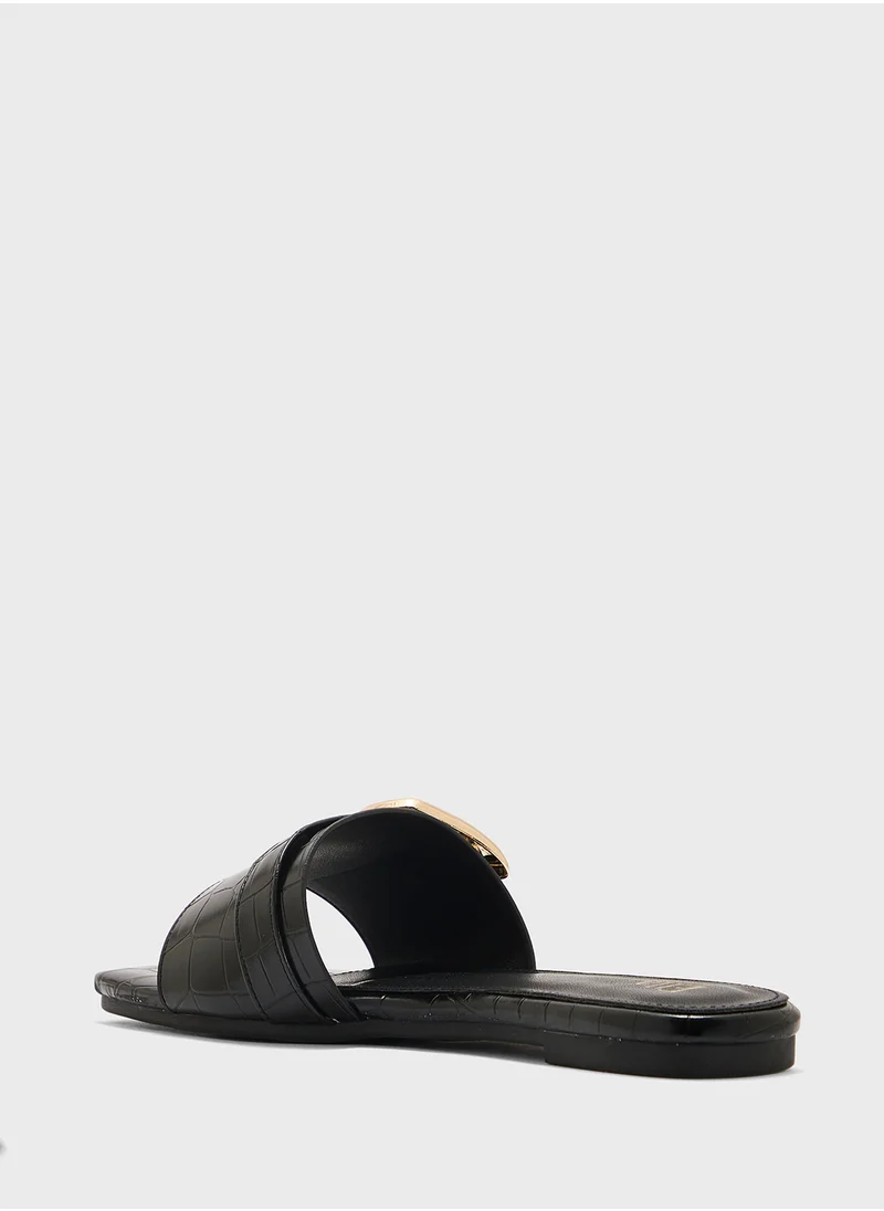 ELLA Flat Sandal With Buckle