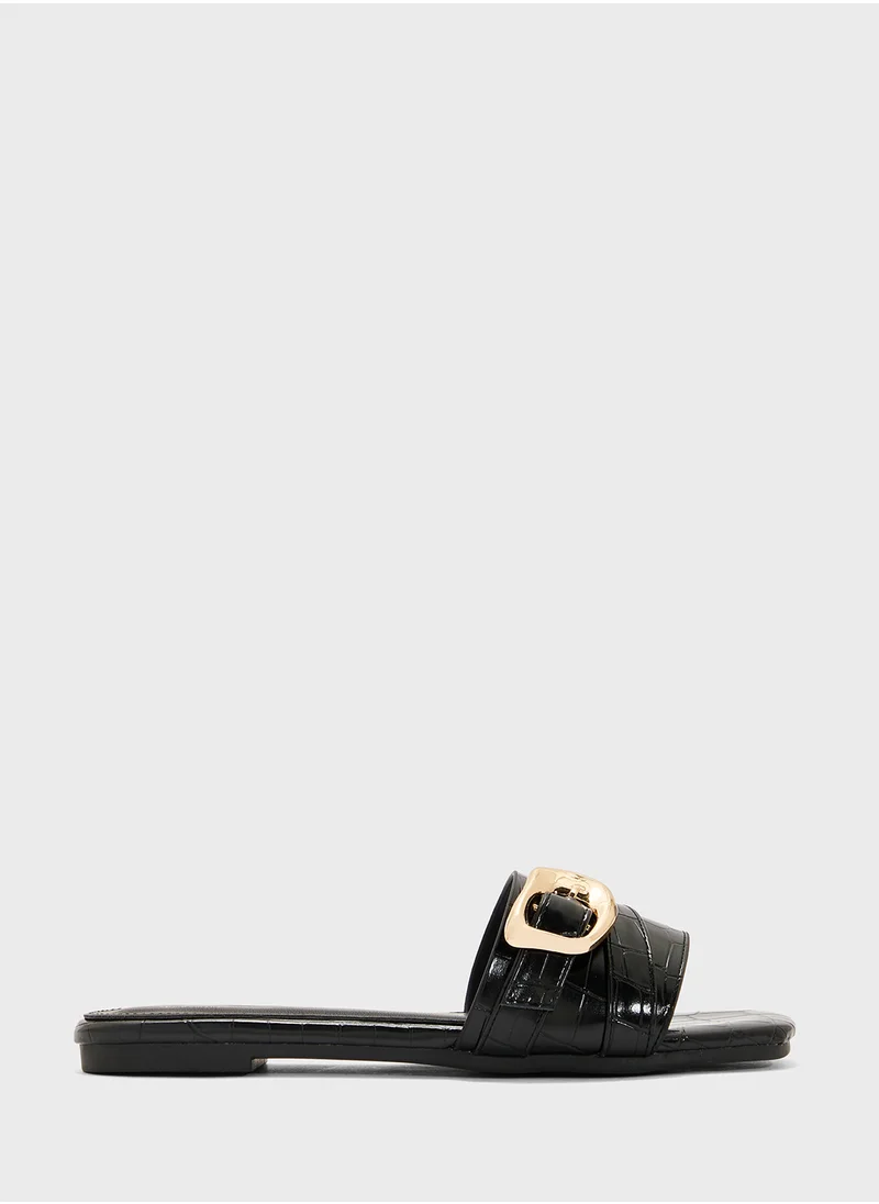 ELLA Flat Sandal With Buckle