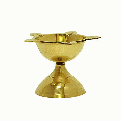 Neoteric Traditional Brass Fancy Five Face Diya Pooja Oil Lamp for Home, Office, Temple | Diwali Puja Oil Diya | Diya Puja Mandir Festival Decoration Oil Lamp for Pooja Worship Decoration Pack of 1 - Image 1
