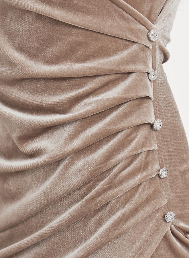 ستايلي فستان طويل بديكون مزين بكسرات - Image 3