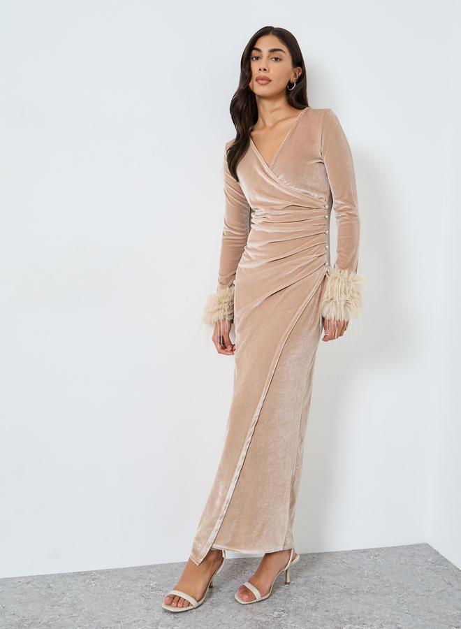 ستايلي فستان طويل بديكون مزين بكسرات - Image 1