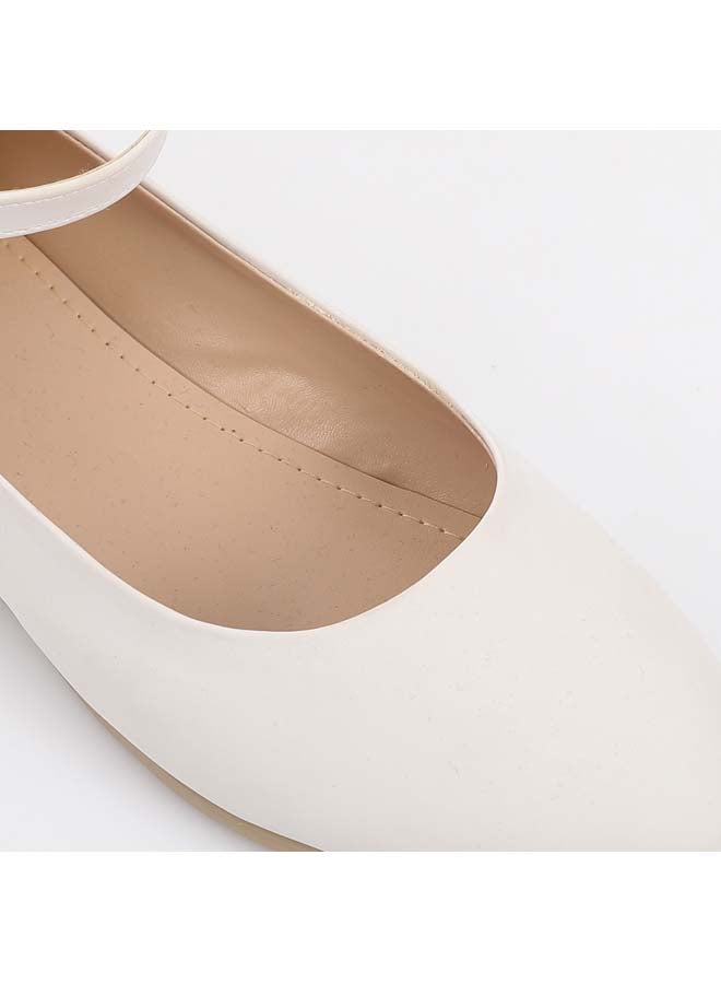 آيس كلوب ICE CLUB حذاء فلات كلاسيكي أنيق بحزام الكاحل – أبيض - Image 5