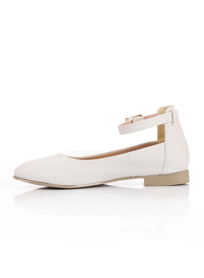 آيس كلوب ICE CLUB حذاء فلات كلاسيكي أنيق بحزام الكاحل – أبيض - Image 4