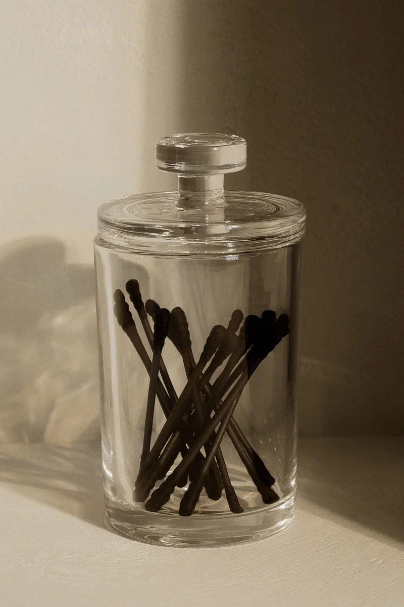 اتش اند ام Slim glass jar with a lid