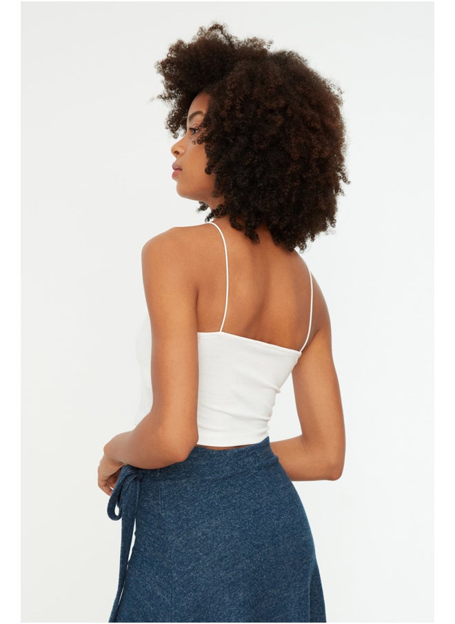 trendyol White Cotton Spaghetti Straps Fitted/Situated Crop, Stretchy Knit Single Tank TWOSS20AL0006  - Image 5