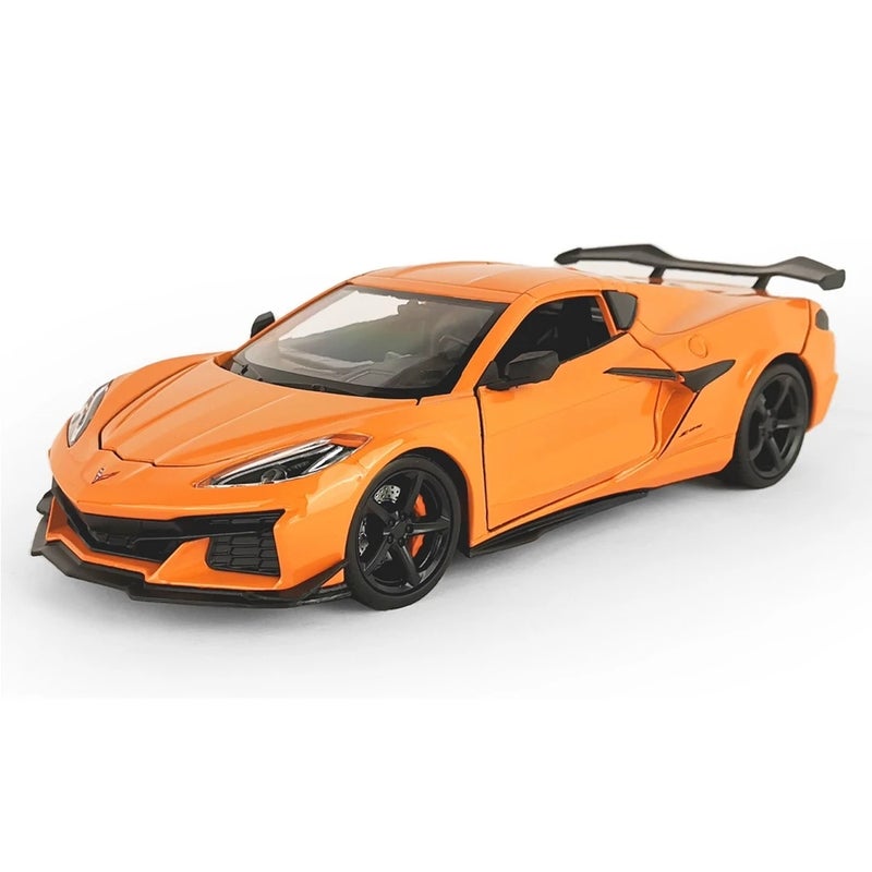 Welly - 2023 Chevrolet Corvette Z06 1/24 Diecast Model - Orange - 24120 - Image 1