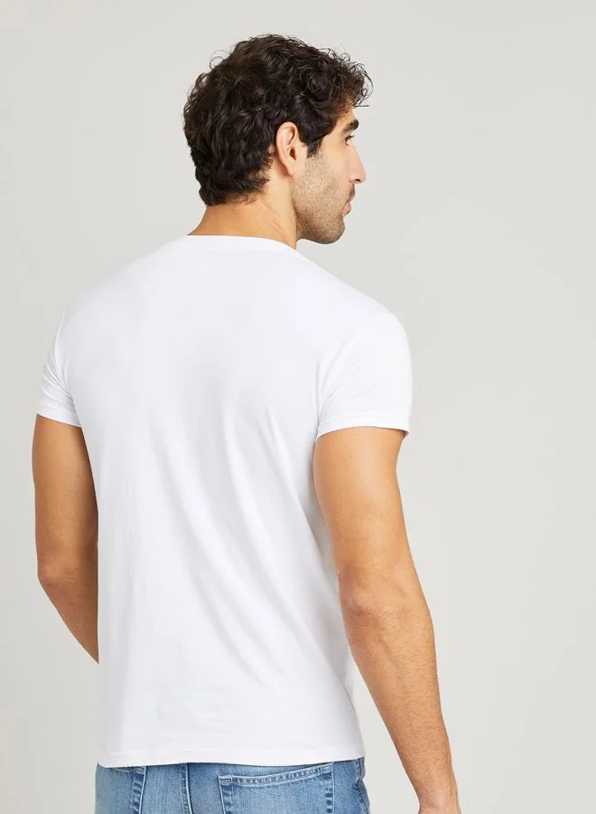 Styli Solid Crew Neck Muscle Fit T-Shirt