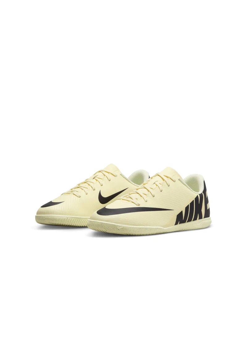 Nike Kids' Mercurial Vapor 15 Club Indoor Court Football Shoe