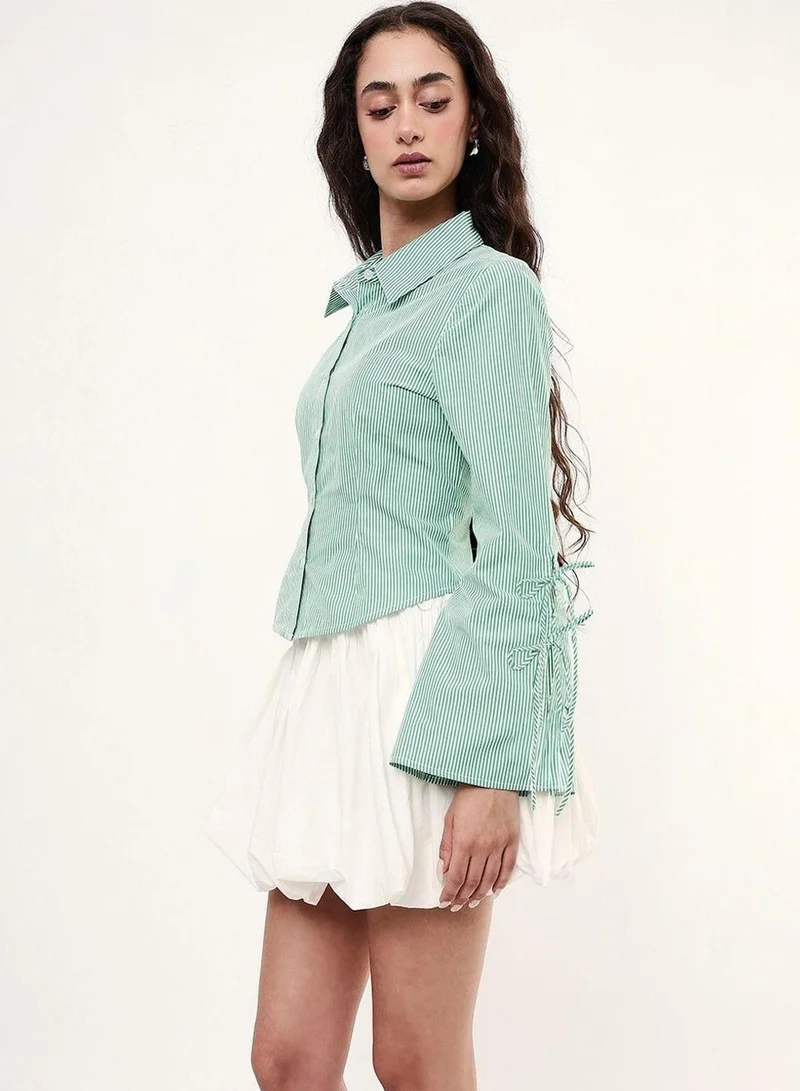 دينيس لينغو Women Green Poly Solid Button Down Regular Shirt