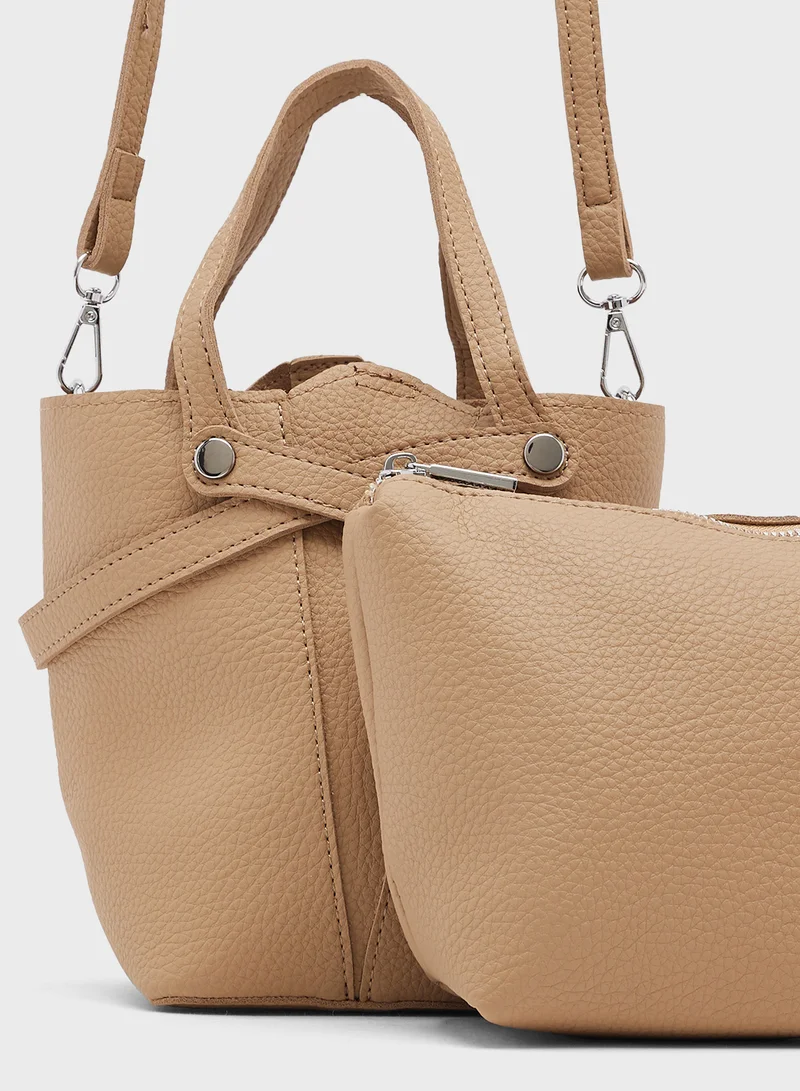 جينجر Bucket Tote