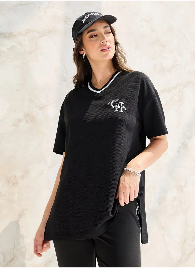 ستايلي Oversized Contrast Neck Rib Embroidered T-Shirt