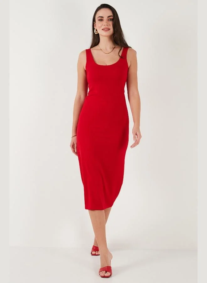 ليلا فستان ميدي بحمالات عريضة بقصة ضيقة للنساء