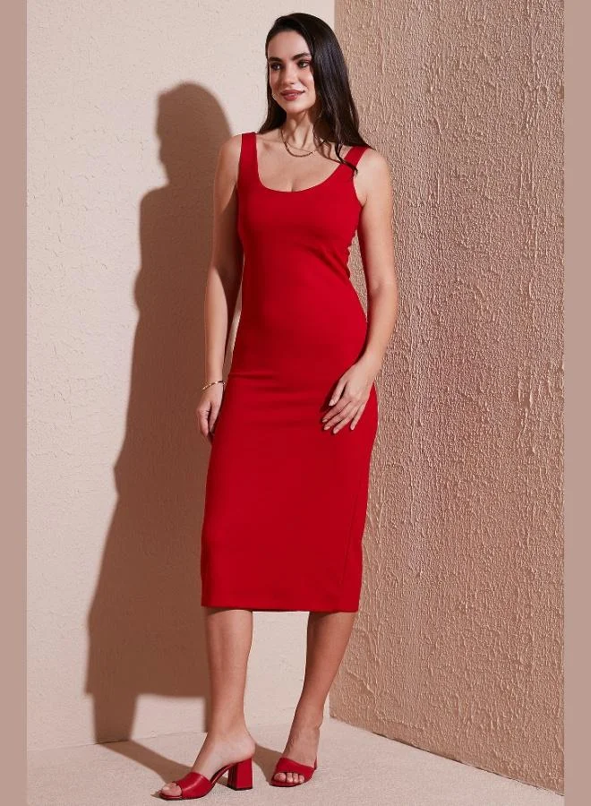 ليلا فستان ميدي بحمالات عريضة بقصة ضيقة للنساء