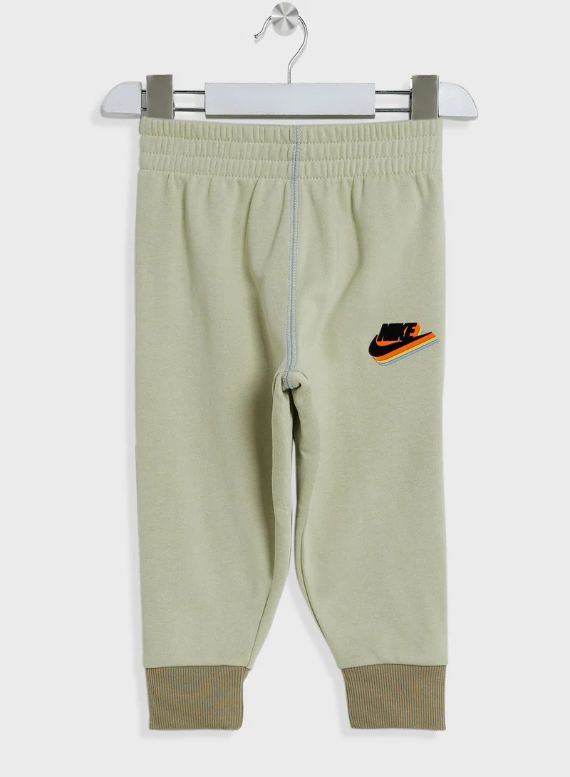 Nike Infant Reimagine Pant Set