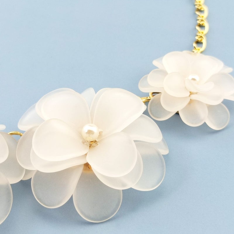 Bocar Acrylic Pendant Collar Flower Statement Choker Necklace for Women(NK-10241-White-set) - Image 3