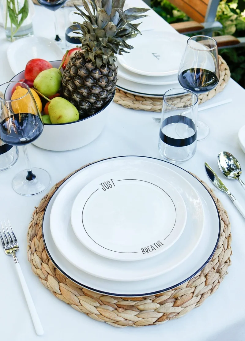 THE MIA Daily Tunes Cake Plate Set of 6 - 19 cm