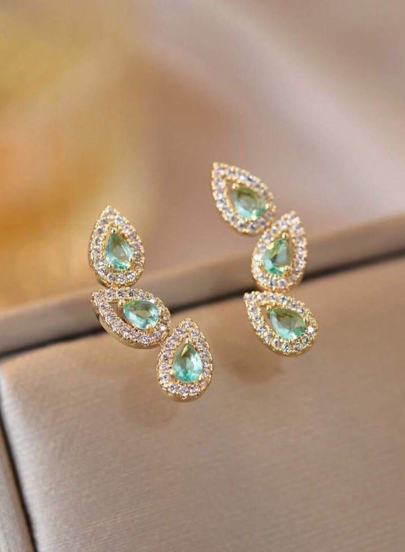 Equal Elegant & High Quality Stud Earrings For Women Inlaid With Zirconia - Image 3