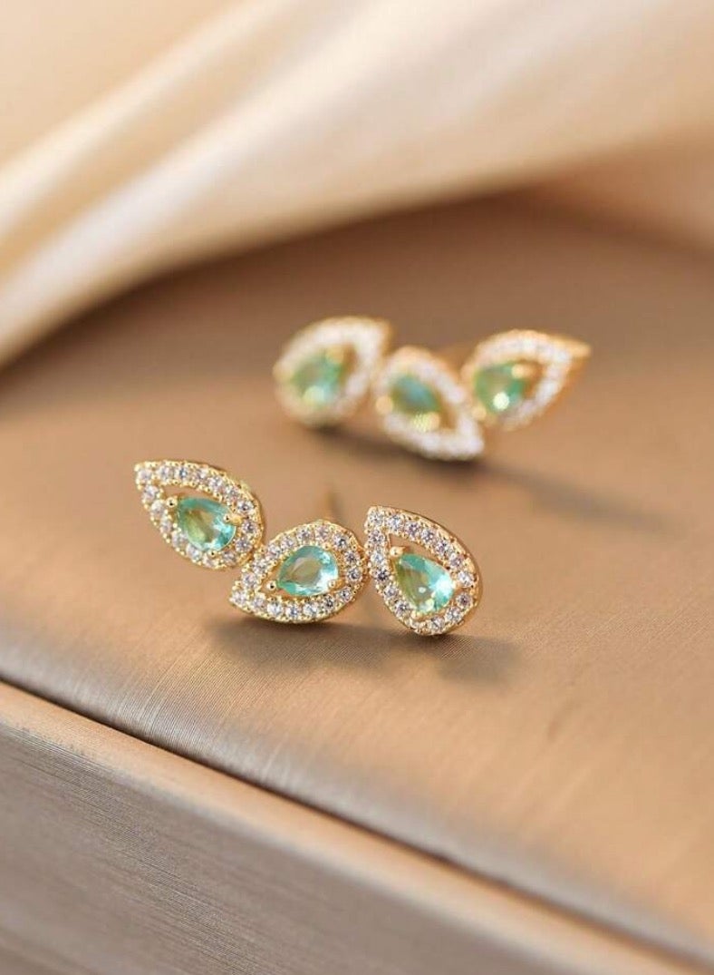 Equal Elegant & High Quality Stud Earrings For Women Inlaid With Zirconia - Image 5