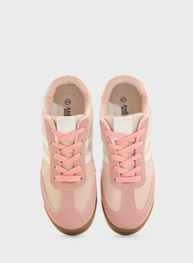 Andarina Ladies Lace Up Sneaker