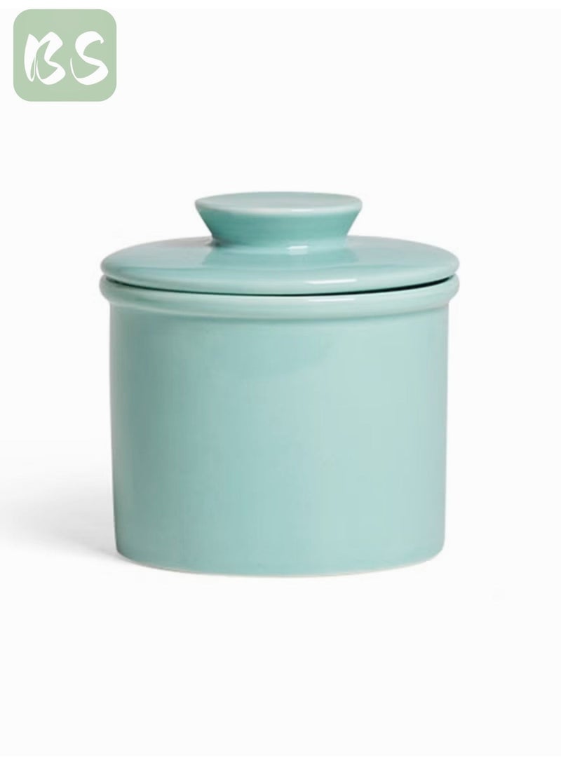 بي إس برطمان زبدة سيراميكي بغطاء | تصميم كلاسيكي لامع على شكل جرس | مادة سيراميكية عالية الجودة للسلامة والمتانة | تقنية مانعة لتسرب الماء تحافظ على الزبدة طازجة وقابلة للدهن | سهل الاستخدام مع جميع أنواع الزبدة | سهل التنظيف والصيانة | أزرق ليك - Image 1