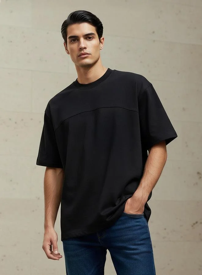 لي كوبر Lee Cooper Men Relaxed Fit Crew Neck Short Sleeves Graphic T shirt