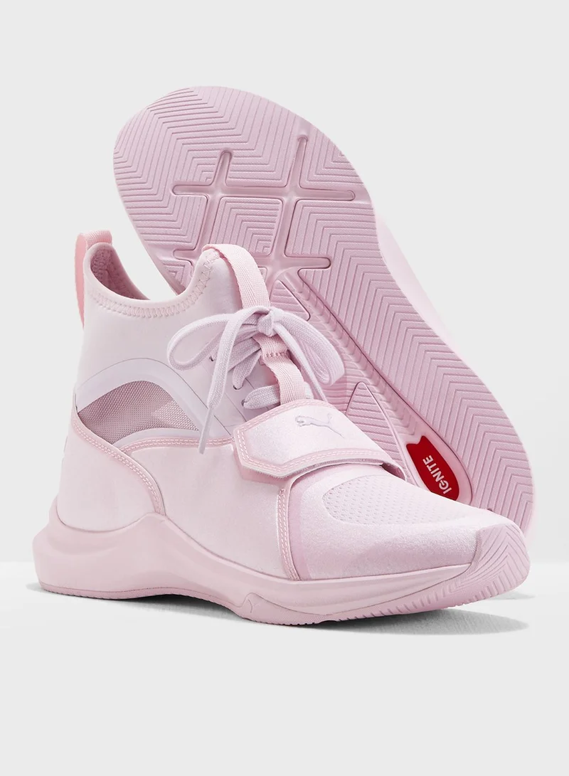 PUMA Phenom