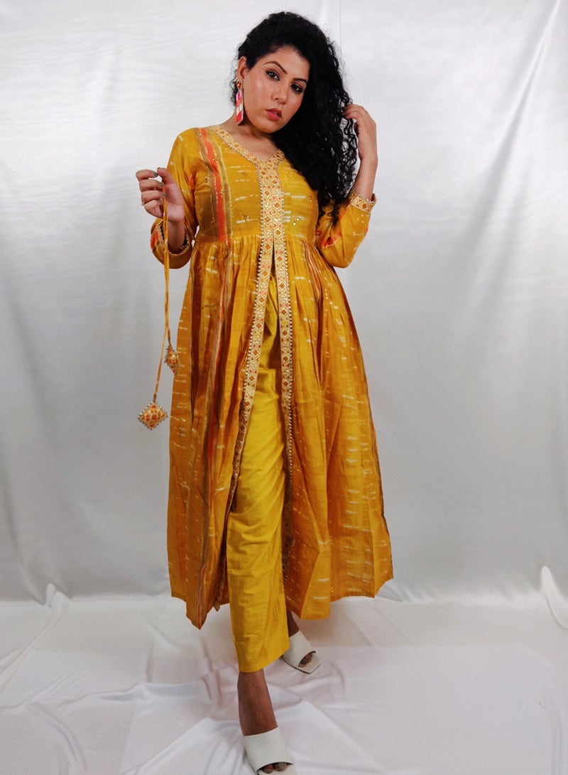 PRIYA’S PANACHE PRIYA'S PANACHE Stylish Yellow Muslin Straight Kurta Pant Dupatta Set - Designer Festival Traditional Ethnic Indian Partywear For Women  - Image 3